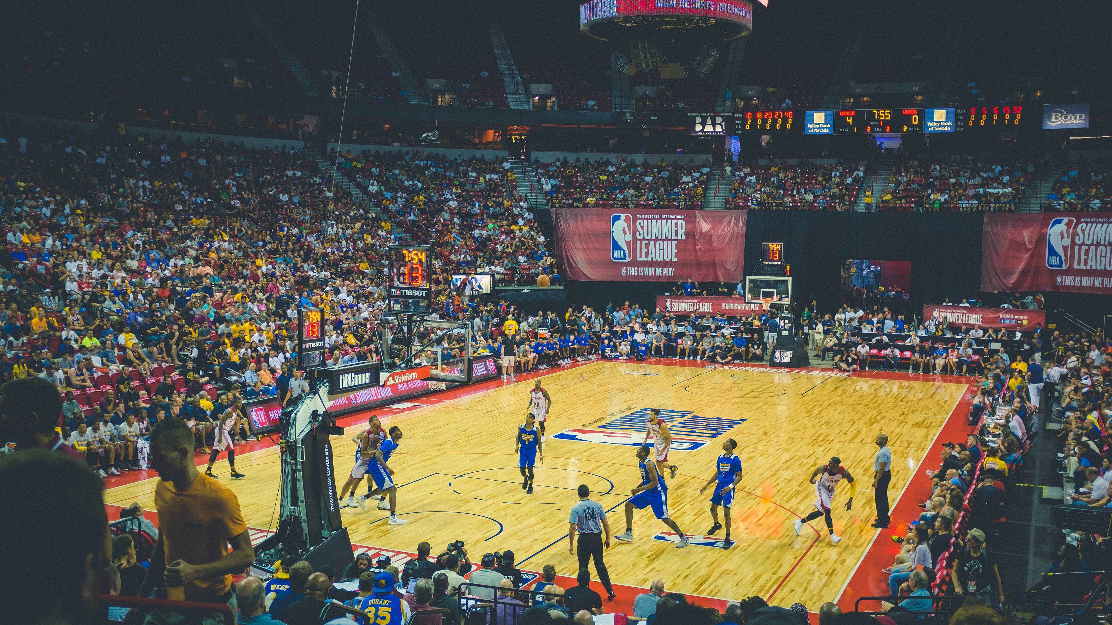 kaiyun体育app-惊险刺激：猛虎与雄鹿的比赛将掀起风波，猛虎vs雄狮